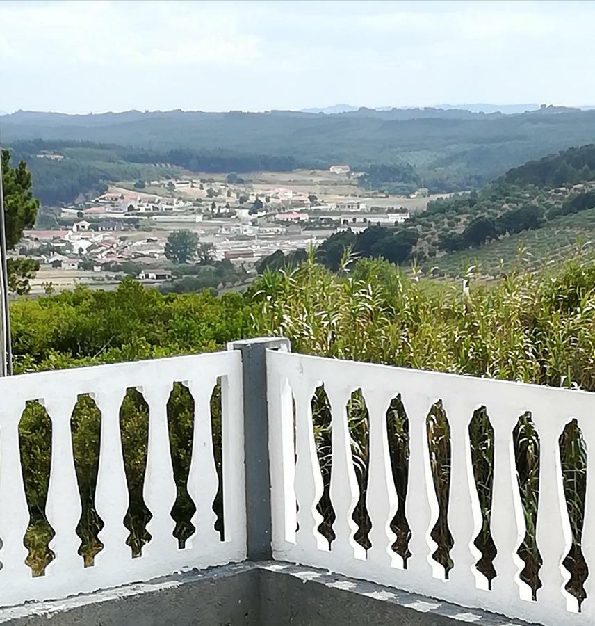 Casal Mala-Posta Villa Rio Maior Buitenkant foto
